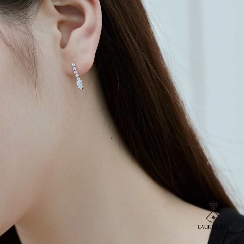 S925 Sterling Silver White Pear-shaped Water Drop Earrings