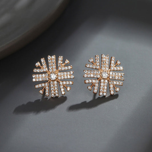 Micro-encrusted Zircon Snowflake Stud Earrings for Women