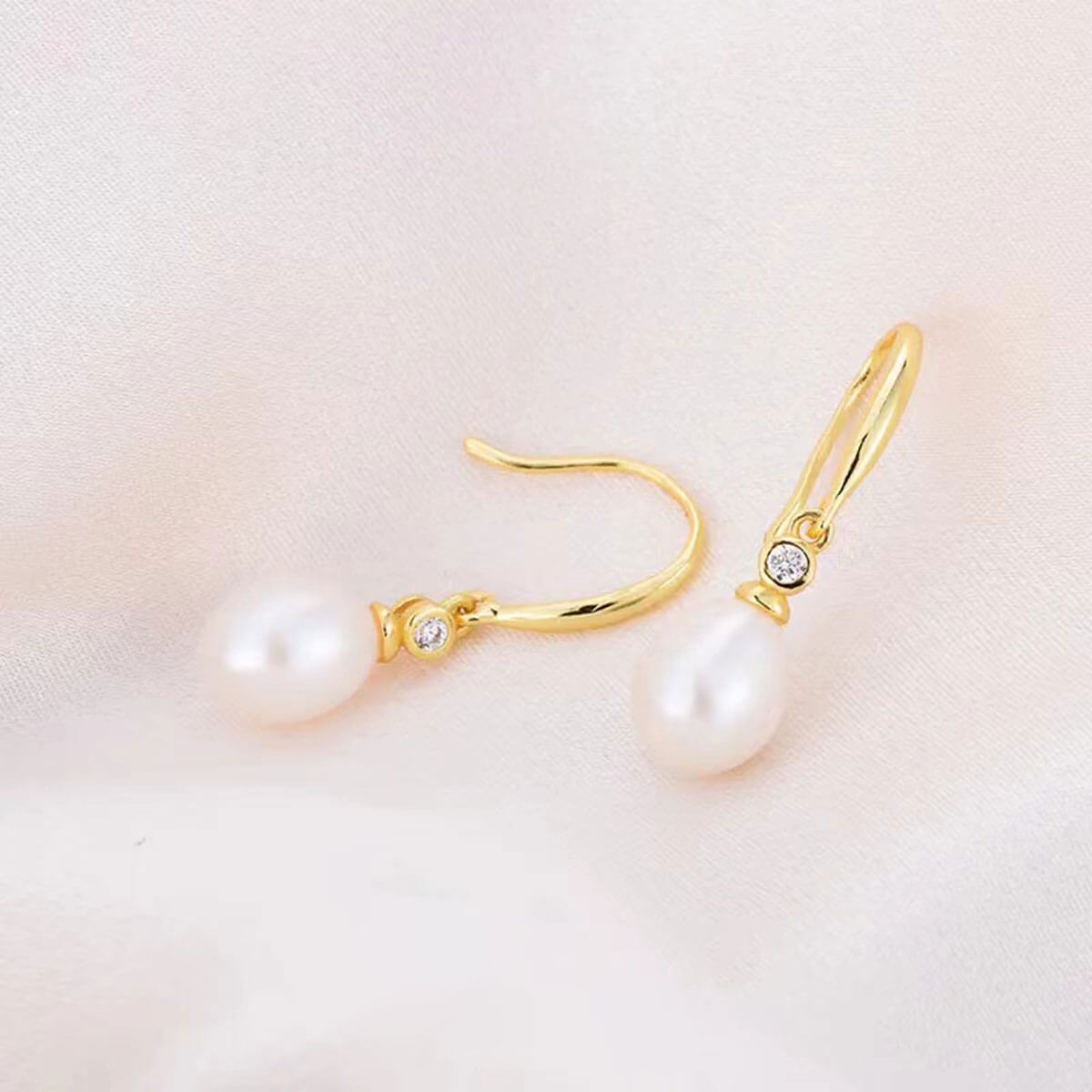 Golden Organic Oval Pearl Dangle Earrings